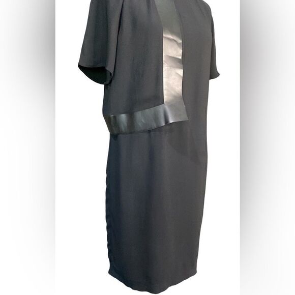 ALEXANDER WANG SHOULDER FLAP DRESS IN BLACK VISCOSE Short Sleeve Mini Length - Picture 3 of 15